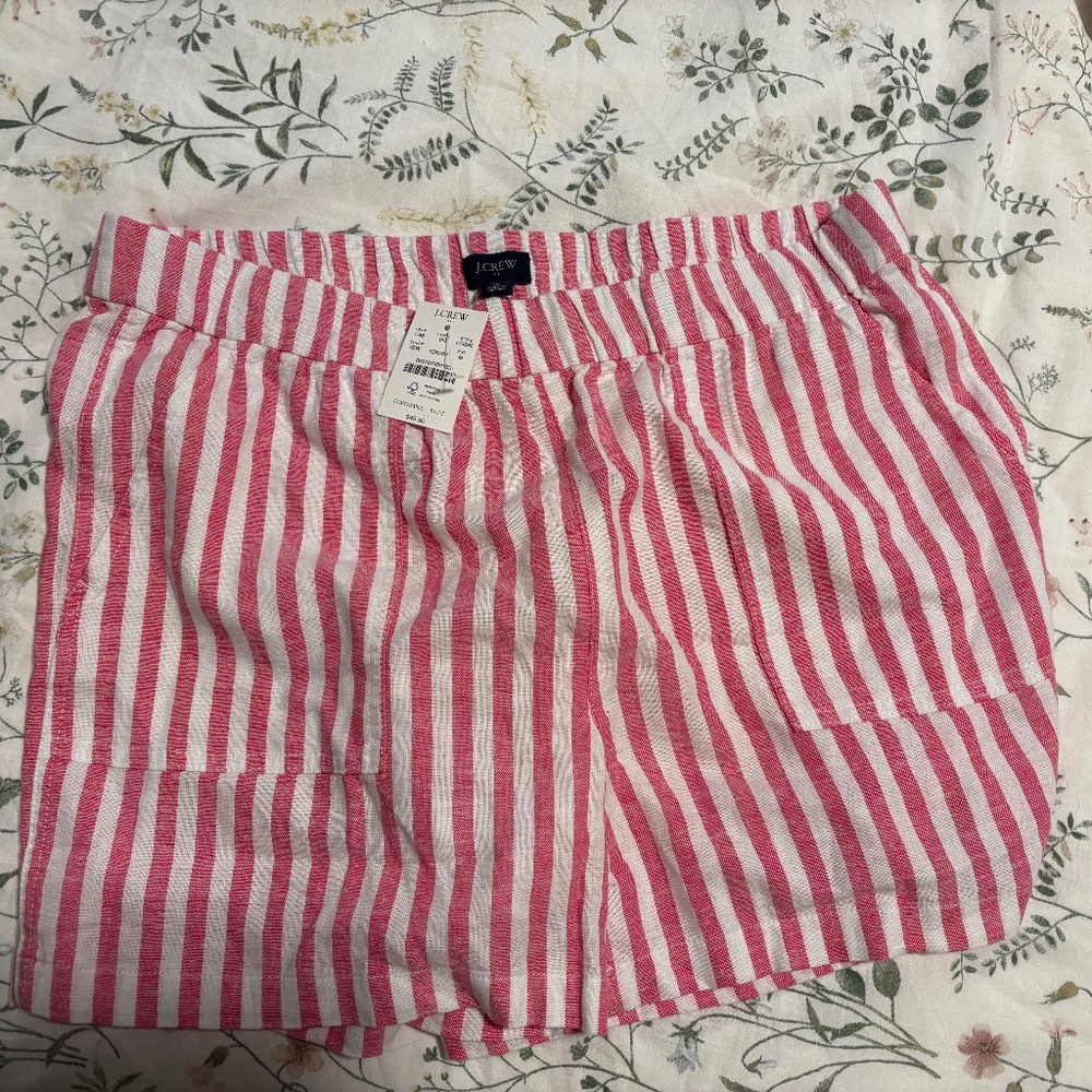 NWT J. Crew Women’s Shorts in Medium Elastic Waist Pink Stripe